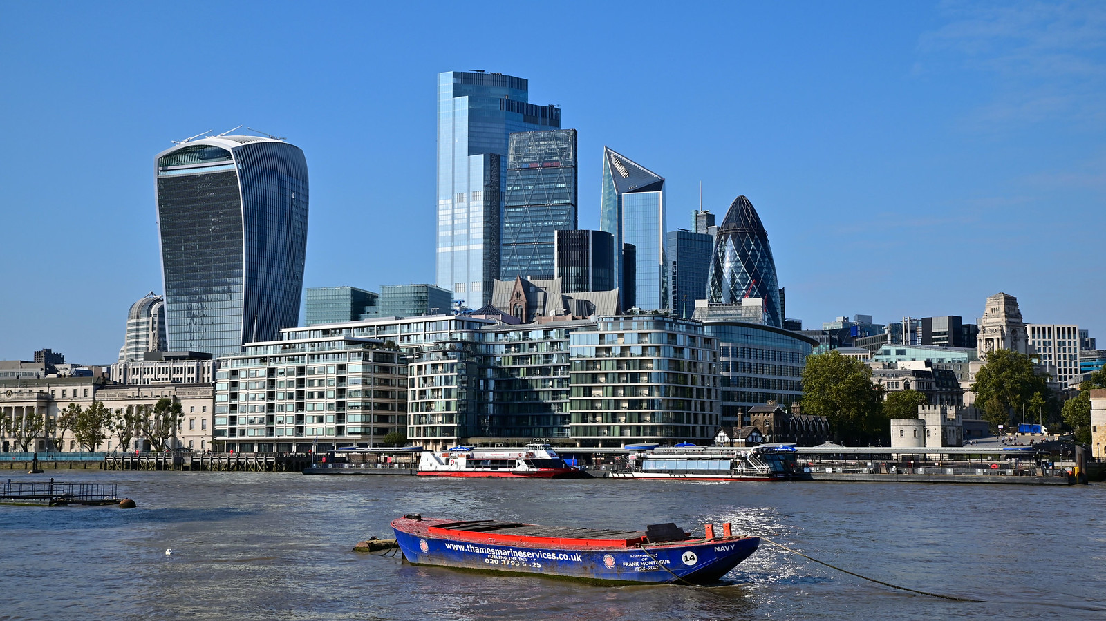 FTSE 100 Drops 0.14% While Global Markets Surge Higher
